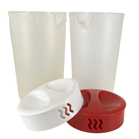 Rubbermaid Tea Pitchers Two - One Gallon with Lids Red White - Picture 1 of 14